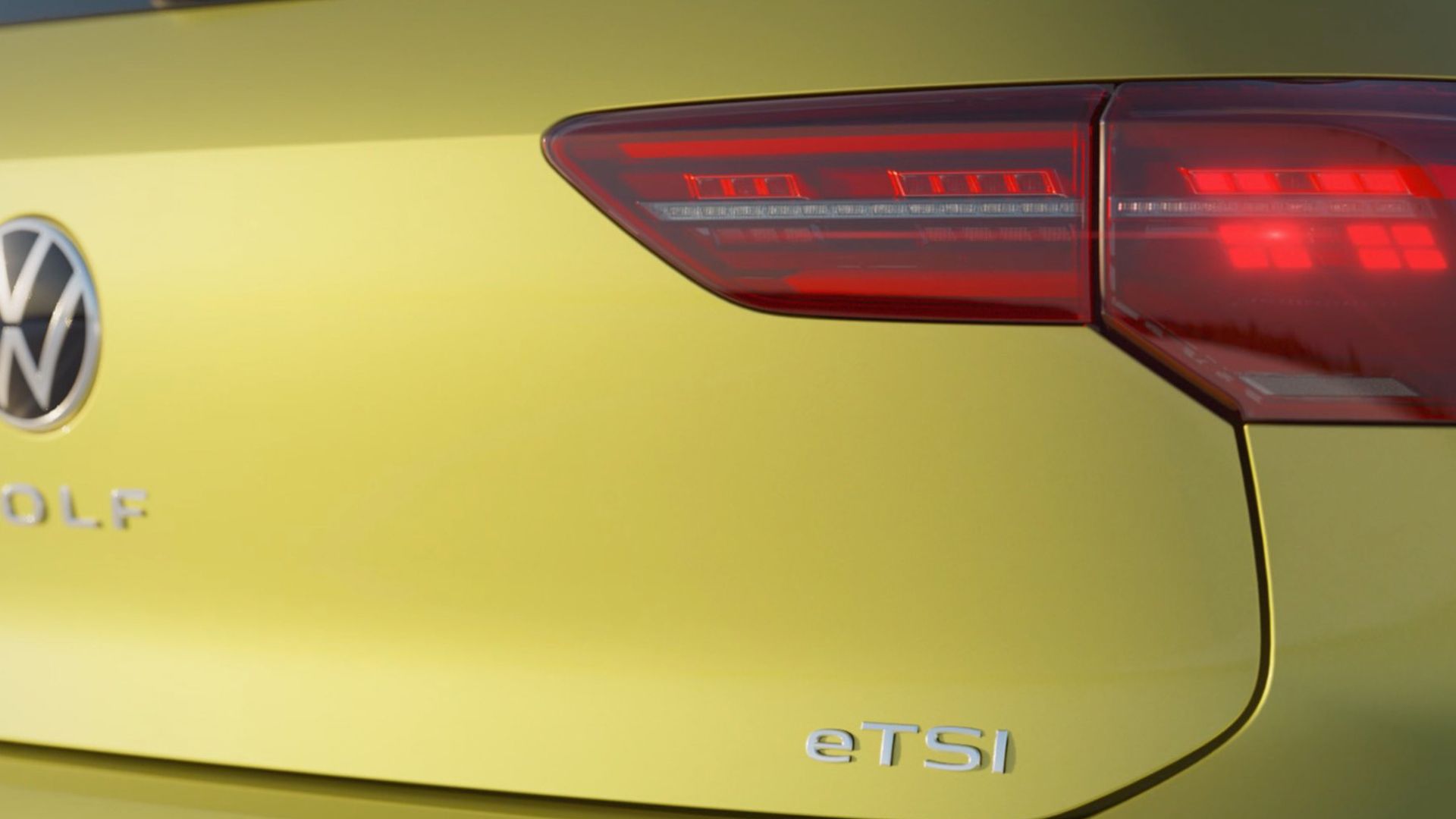 Heck vom VW Golf8 mit eTSI