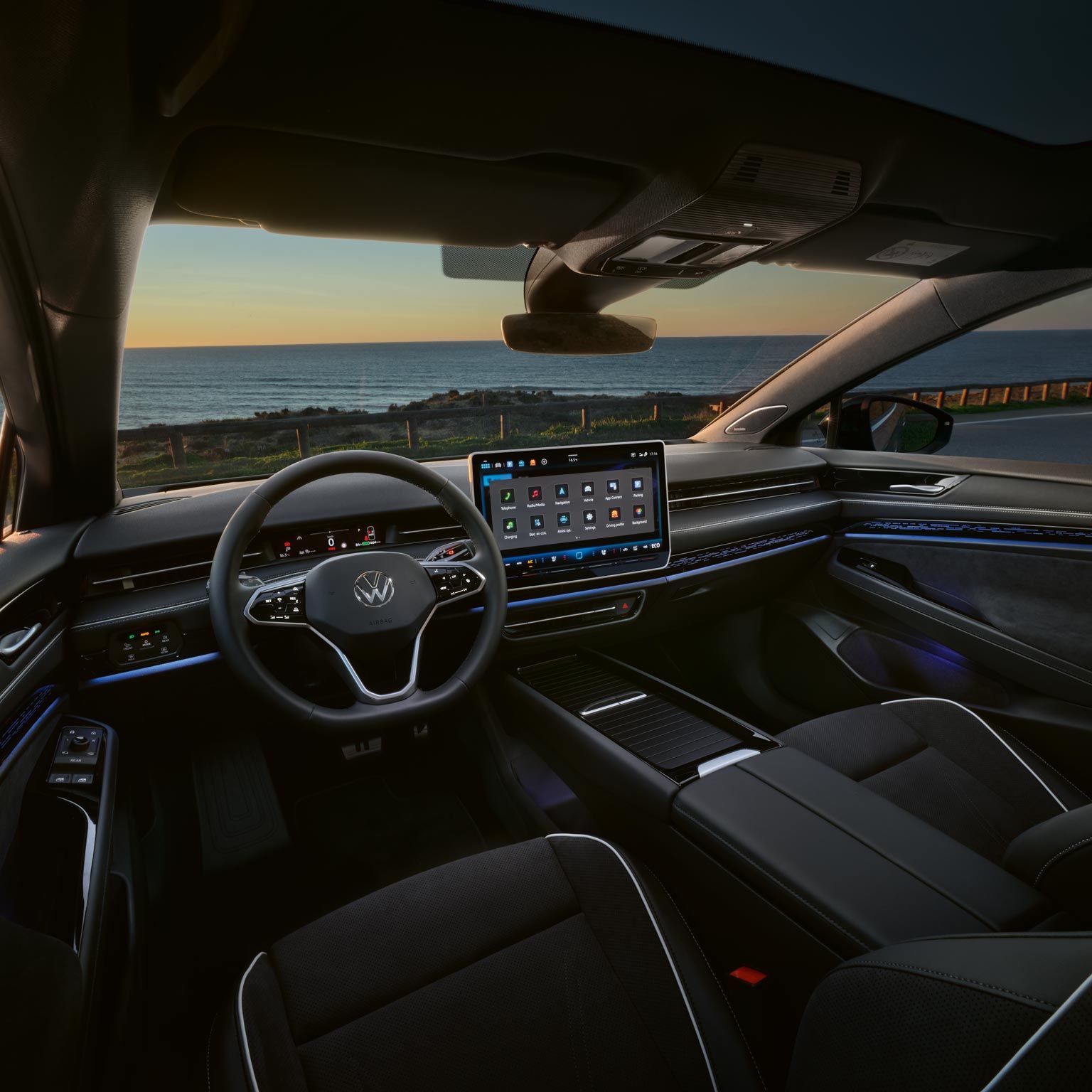 Lenkrad, Digital Cockpit, Ambientebeleuchtung, Sitze und Infotainment des VW ID.7 Tourer